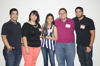 De izquierda a derecha Isaac A. Feliciano Cortés, Irismarie Medina Rivera, Cristal Matos Corporán, Emmanuel J. Alvarado Nazario y William L. Guzmán Daugherty
